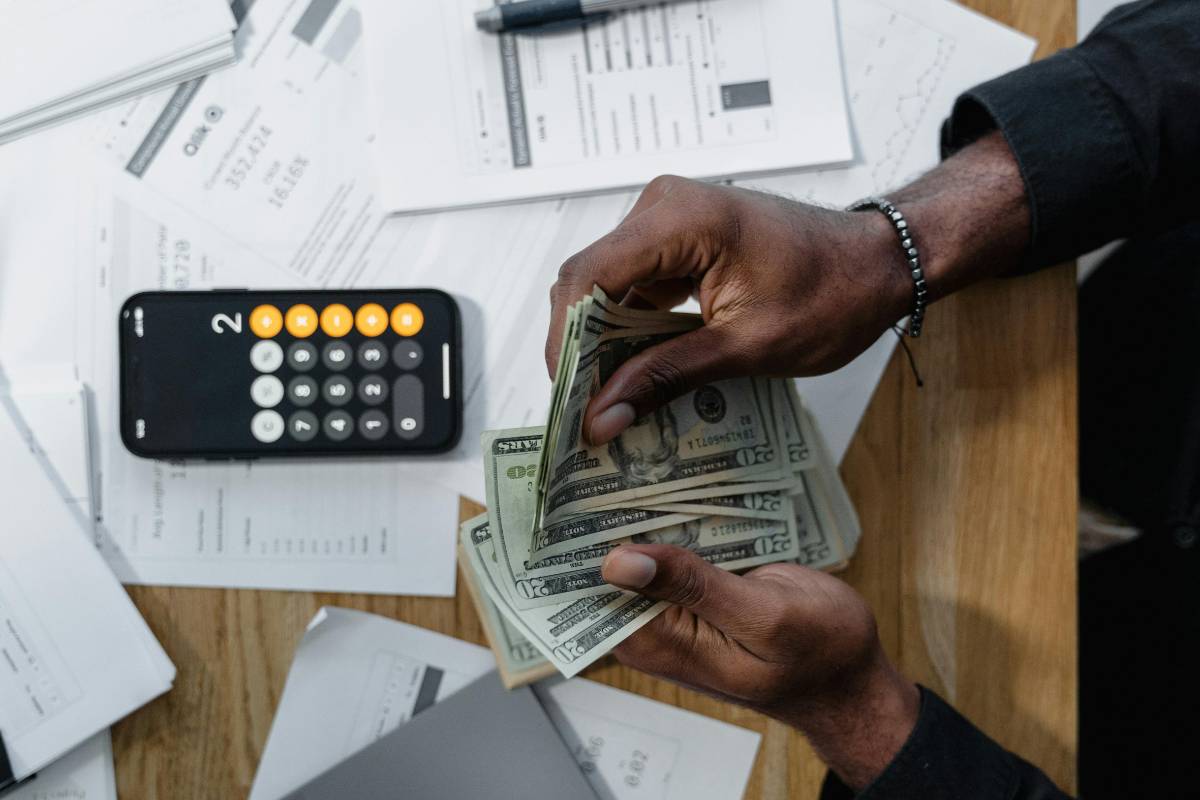 Passive Income Side Hustles: Earning Money While You Sleep