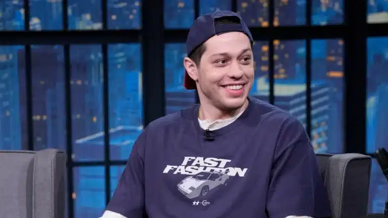 Pete Davidson shows off his ink-free body as an ‘official boyfriend’